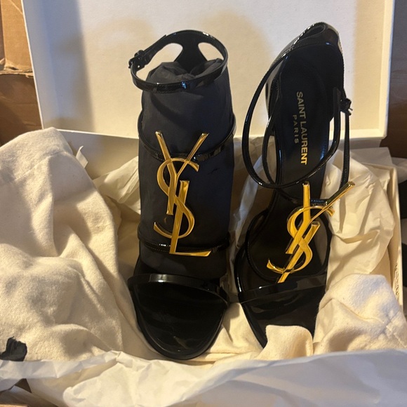 Saint Laurent Black Patent Leather Heels - Picture 3 of 4